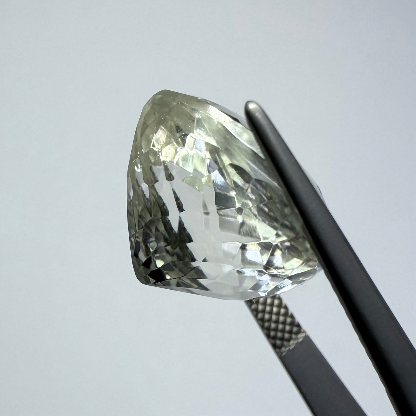 Champagne Morganite 15x15mm