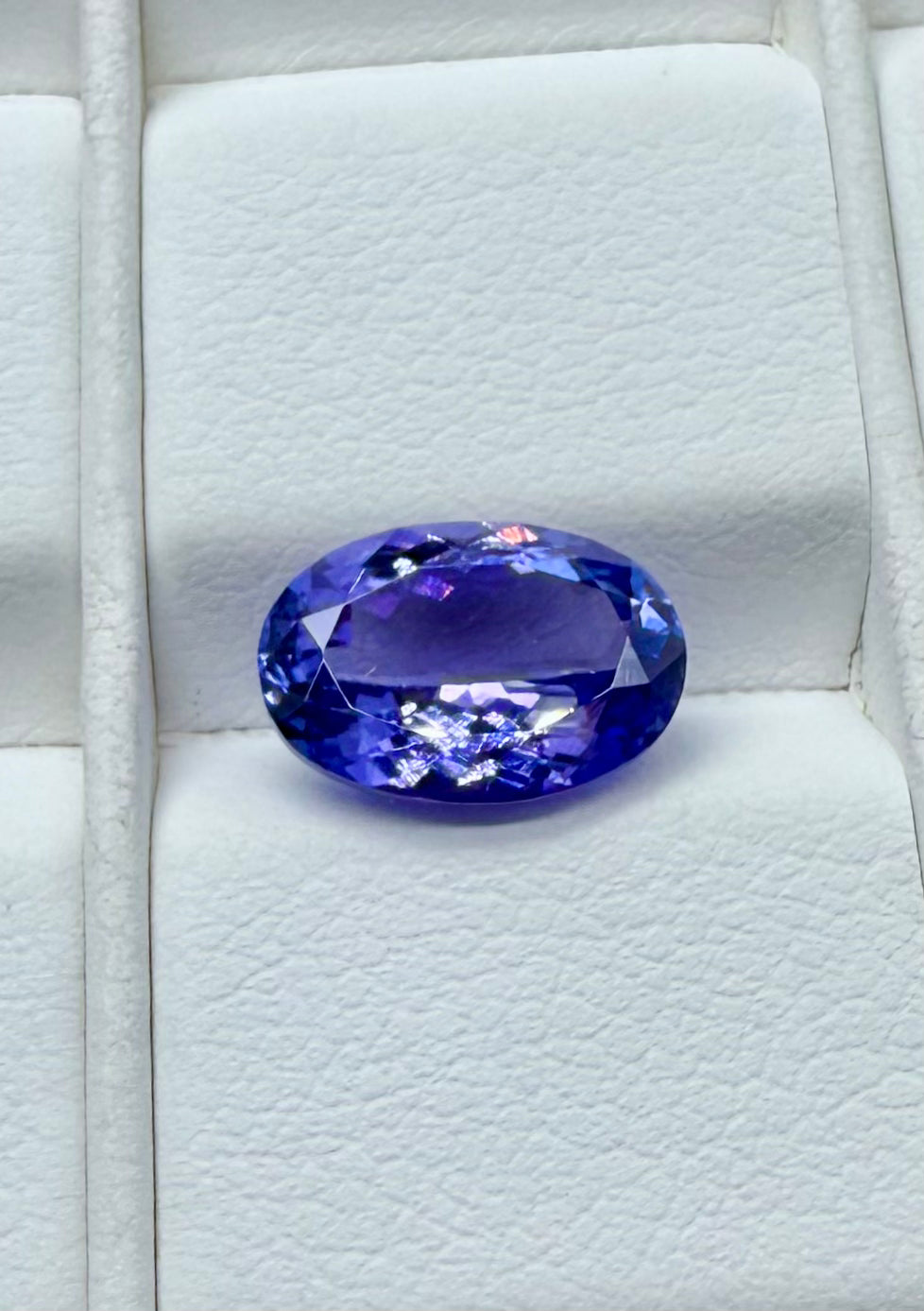 Tanzanite 10x7