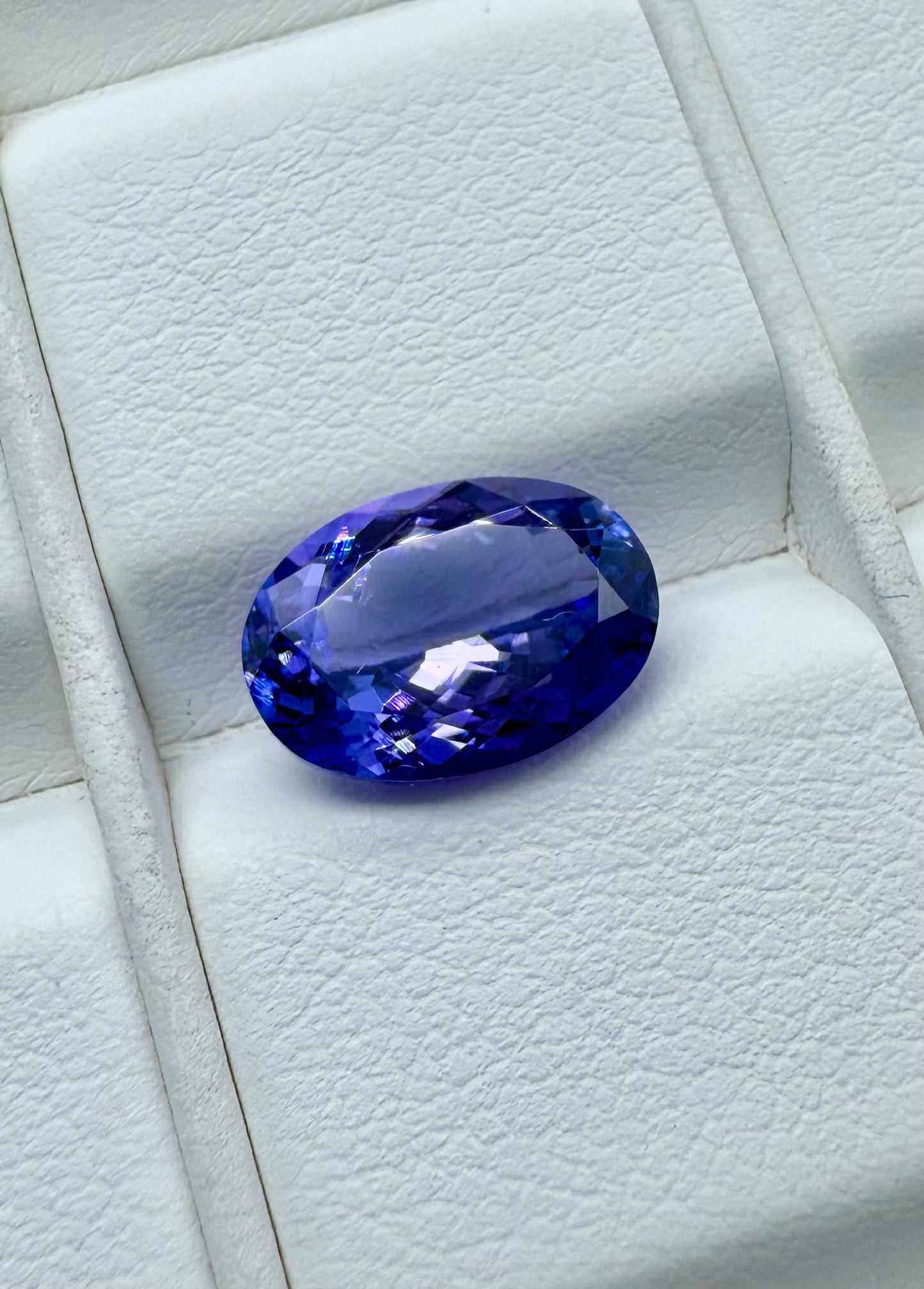 Tanzanite 10x7