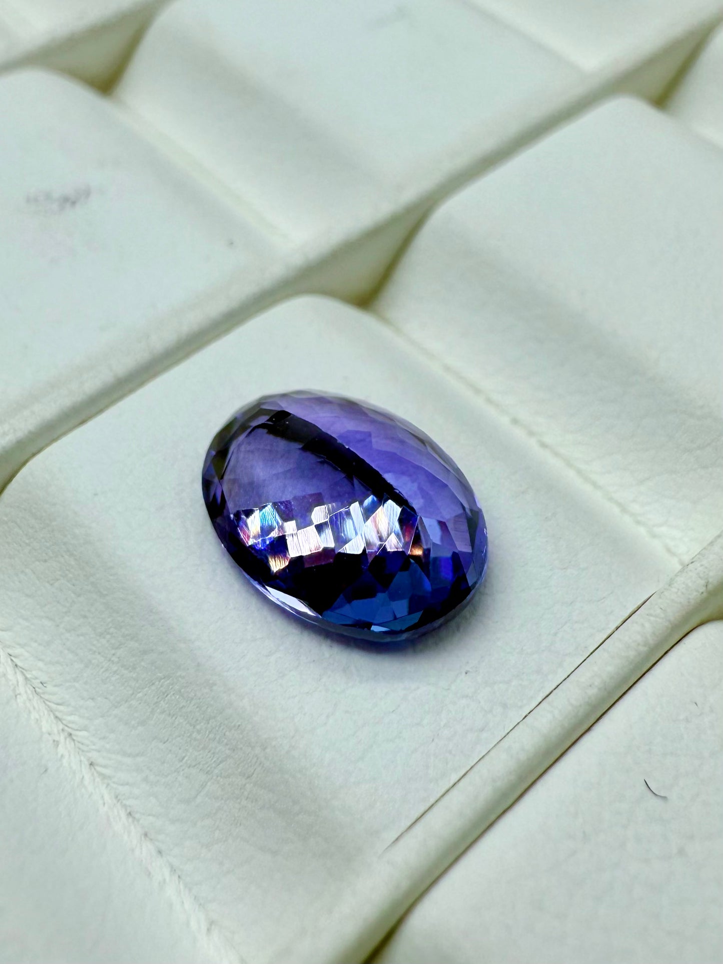Tanzanite 10x7