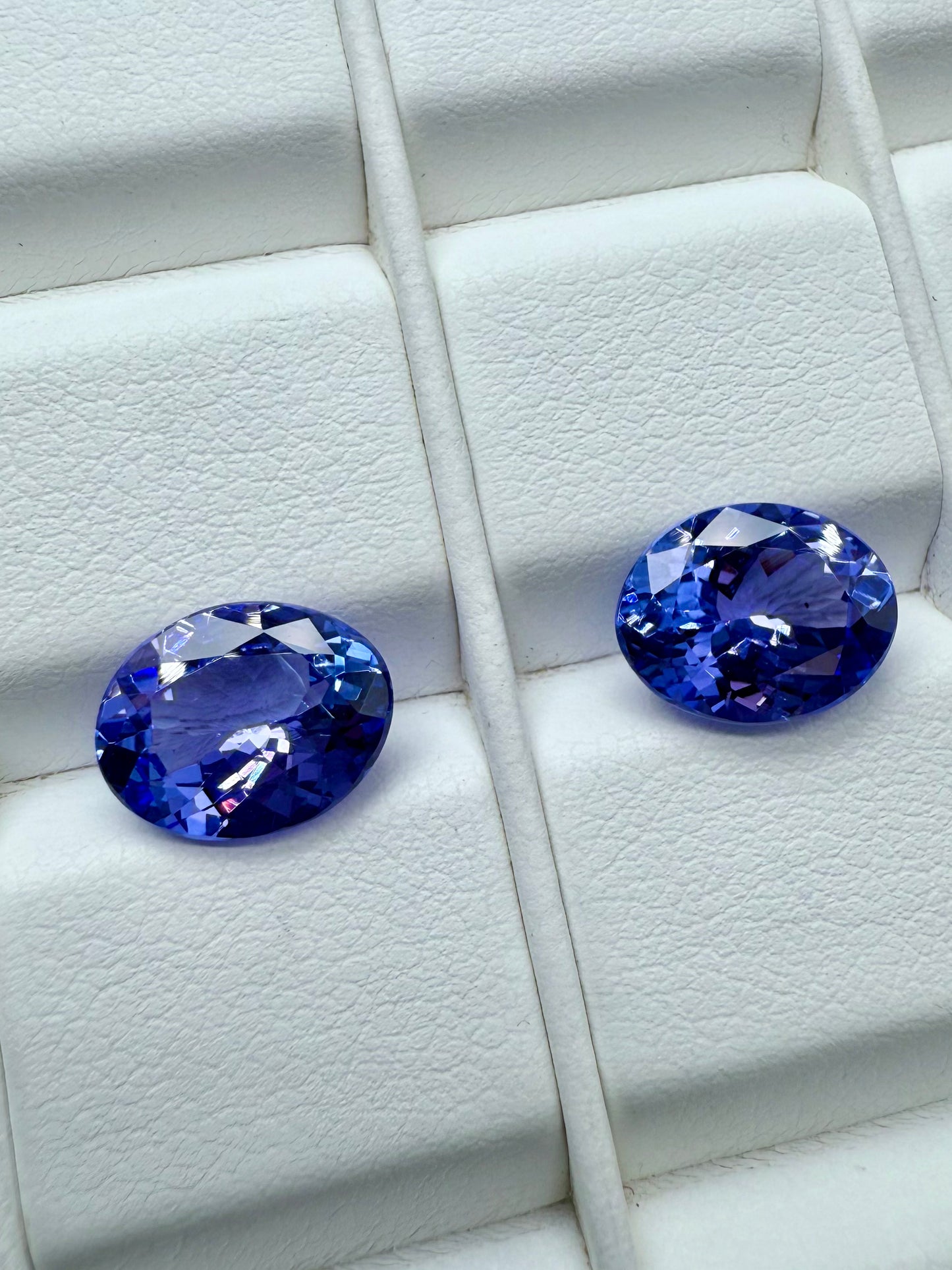 Tanzanite Pair 10x8