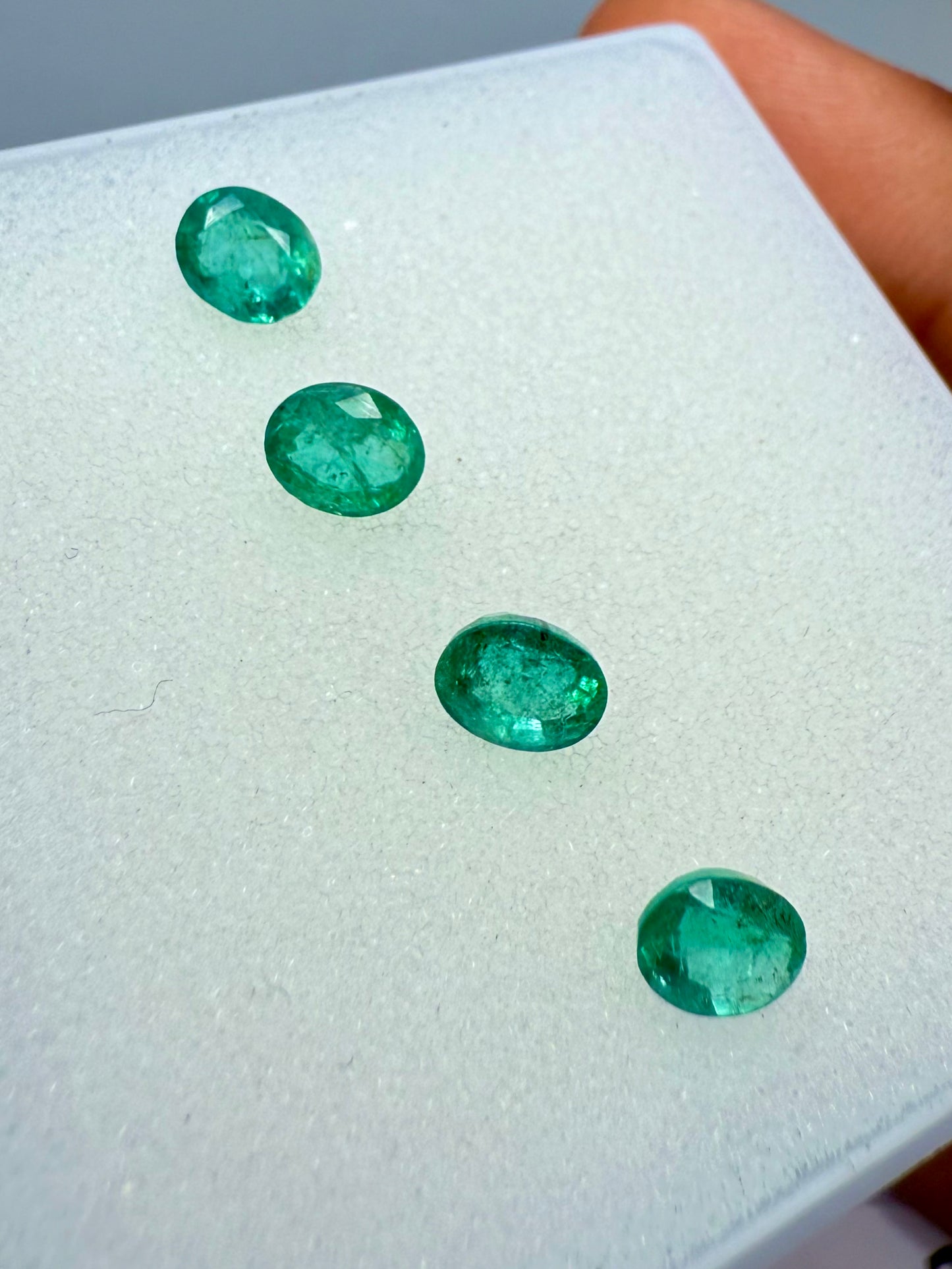 Emerald Lot 4pcs 6x5