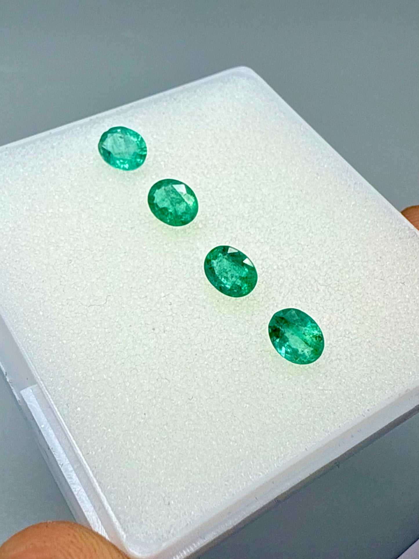 Emerald Lot 4pcs 6x5