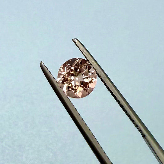 Champagne Spinel Round