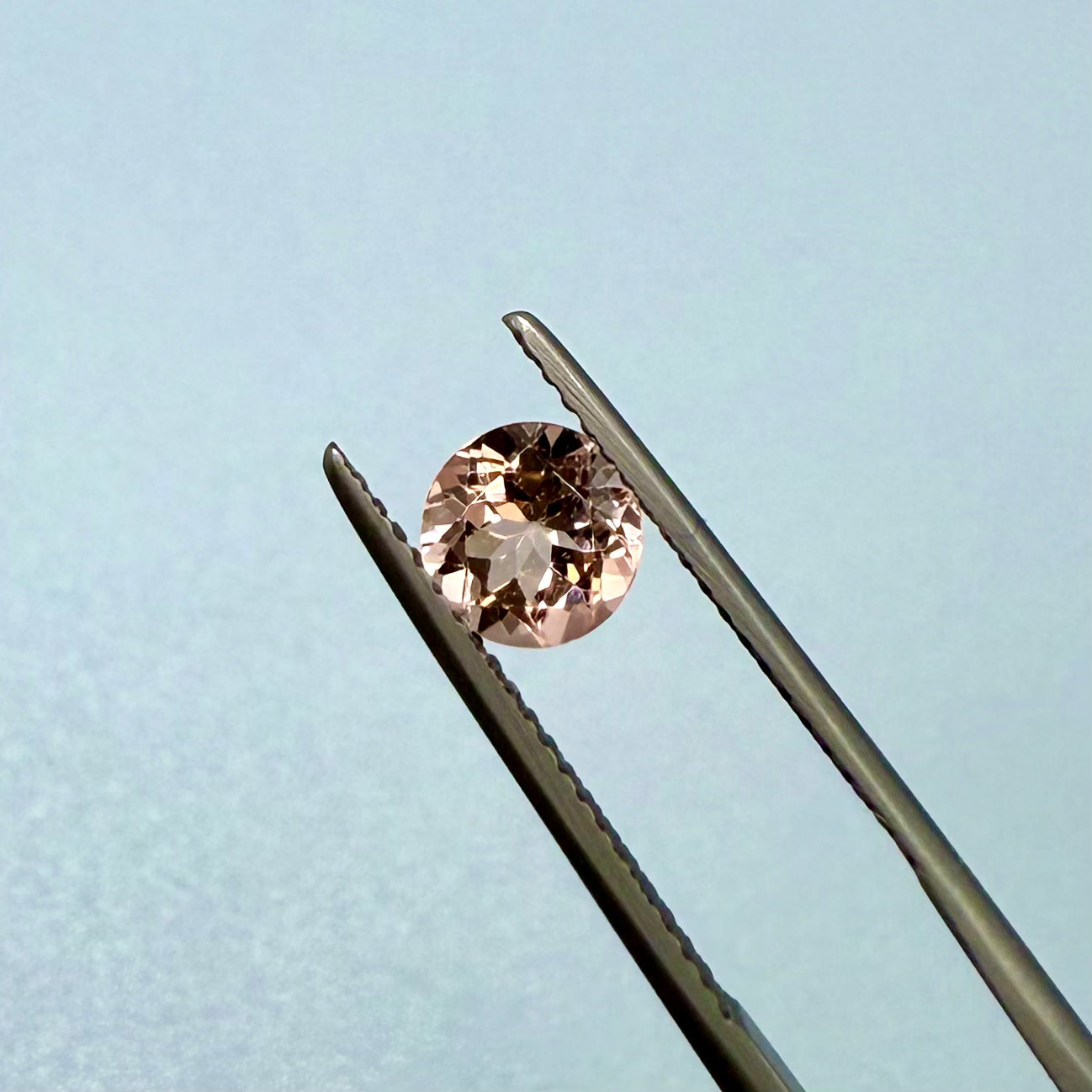 Champagne Spinel Round