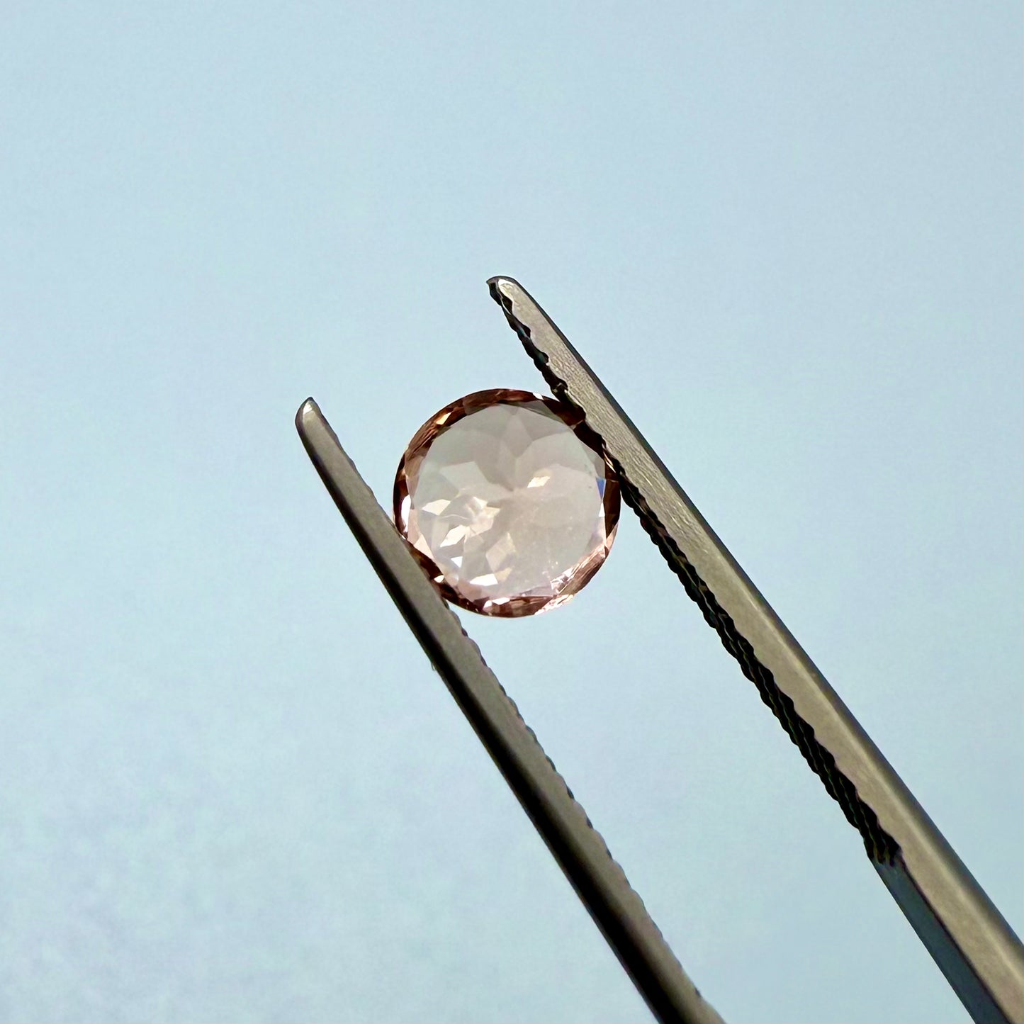 Champagne Spinel Round