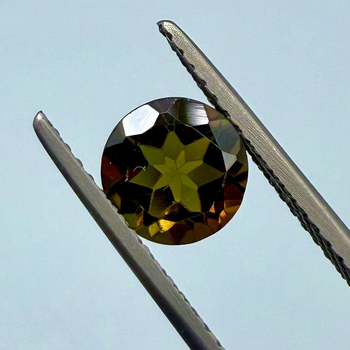 Champagne Green Tourmaline Round 6mm