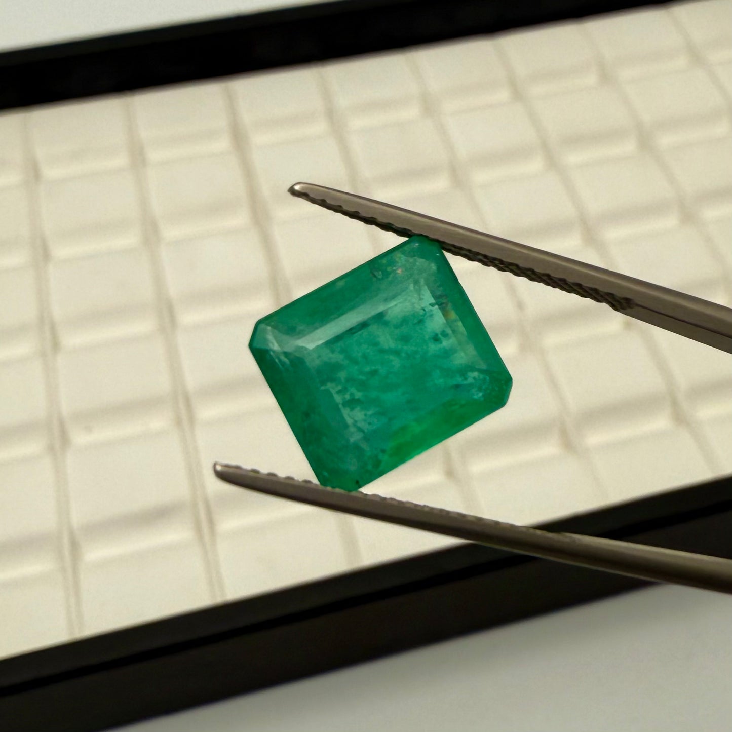 Emerald Zambia 10.5x9mm