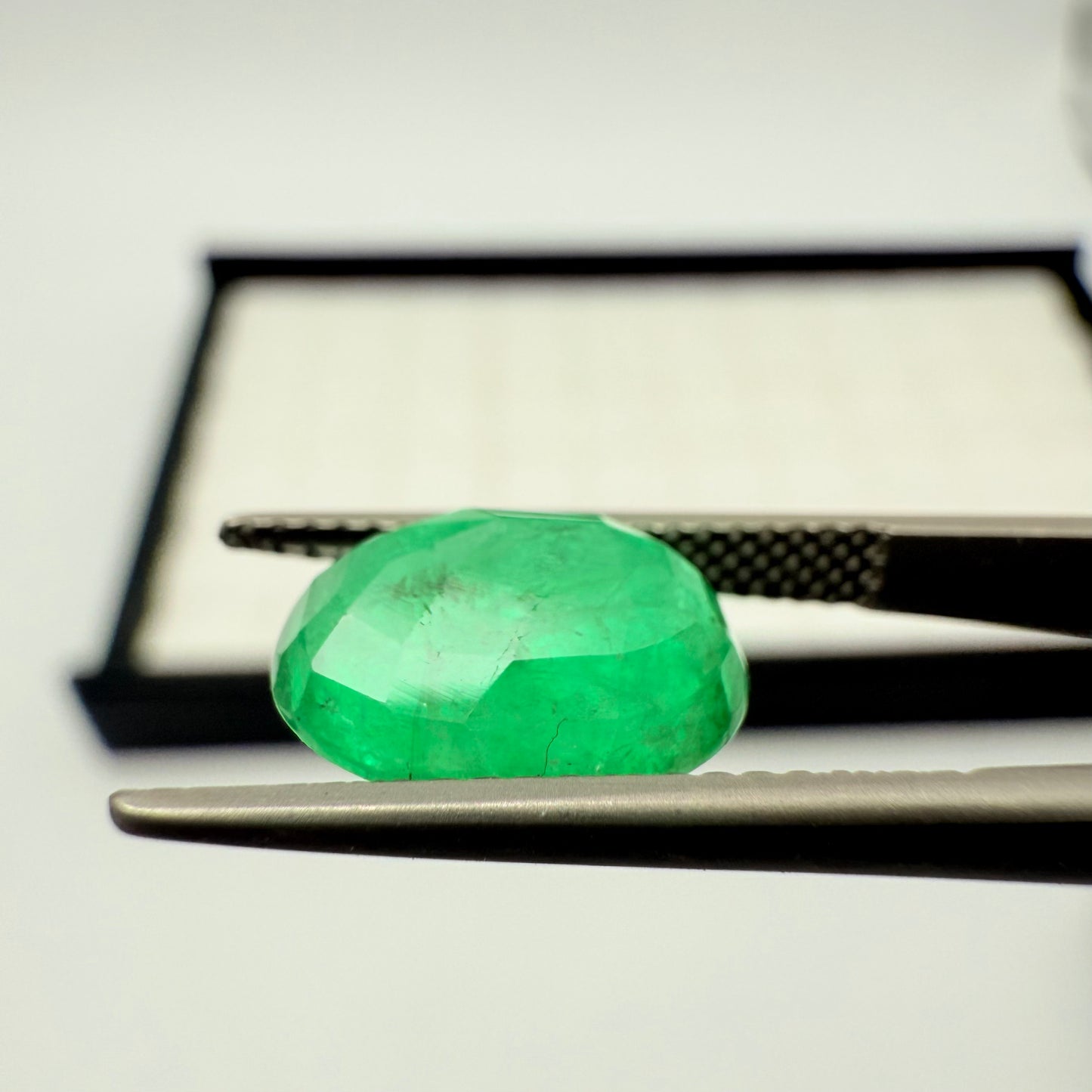 Emerald Zambia 11.5x8.5mm