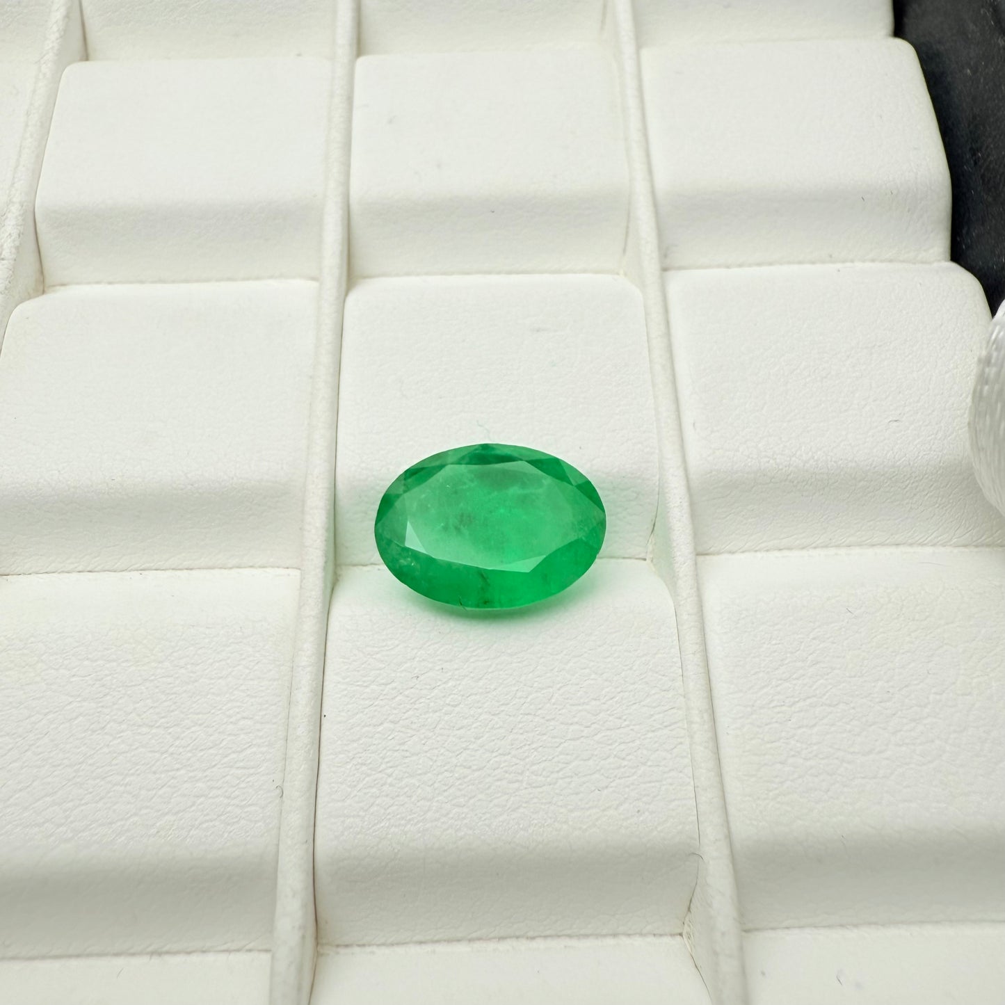 Emerald Zambia 11.5x8.5mm