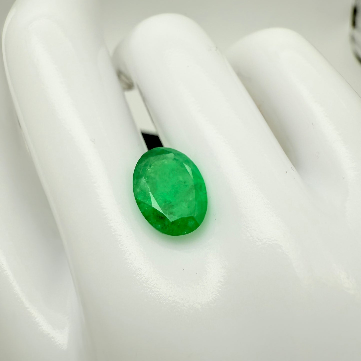 Emerald Zambia 11.5x8.5mm