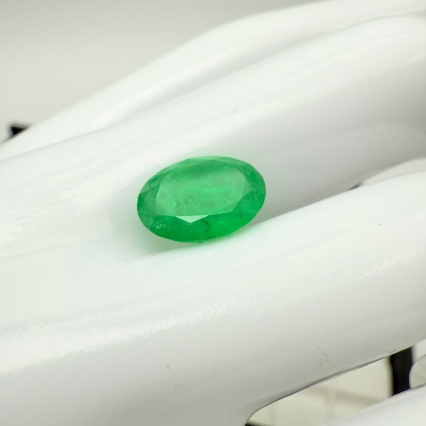 Emerald Zambia 11.5x8.5mm