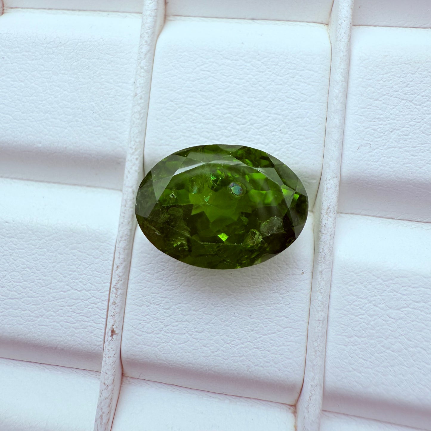 Peridot 14x10mm