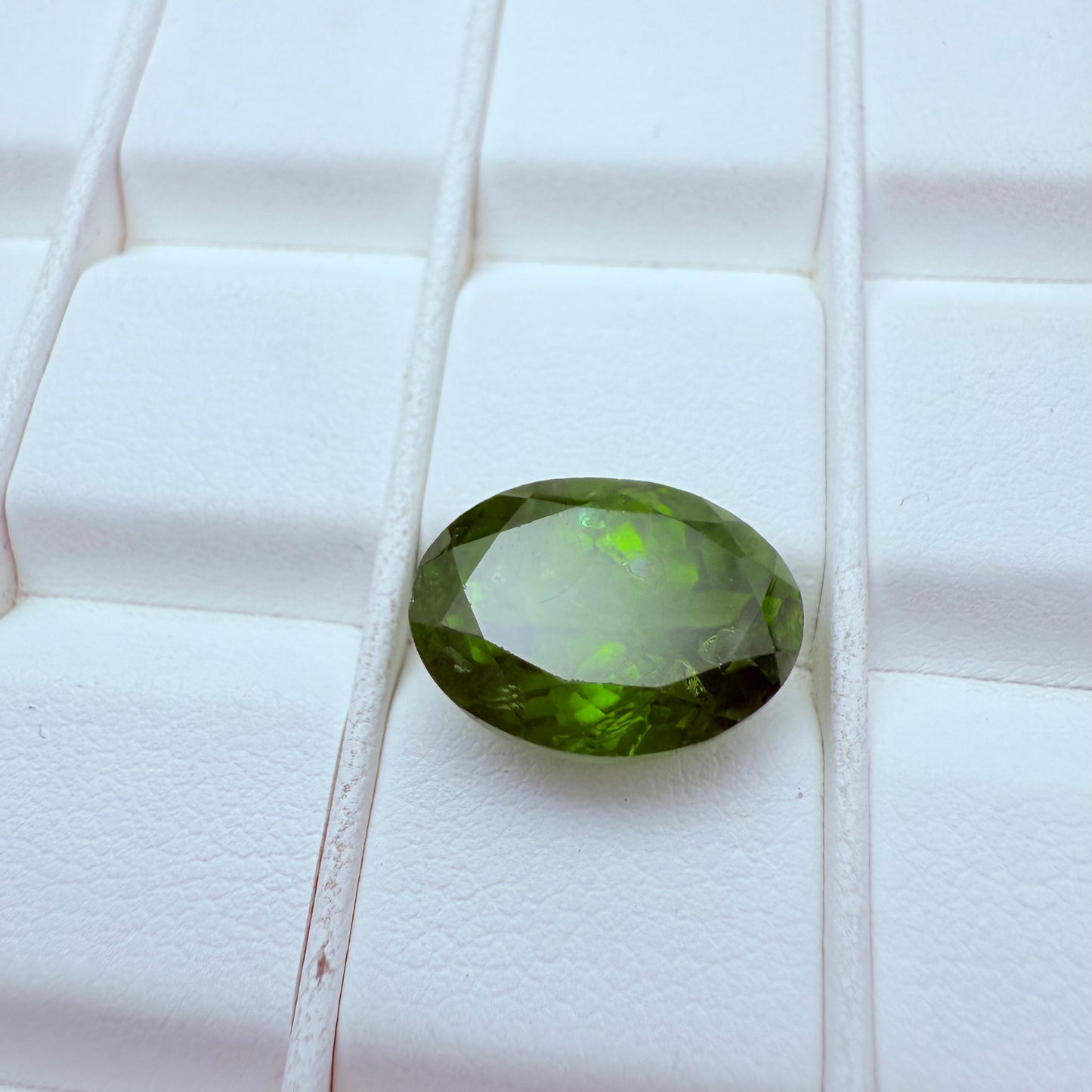 Peridot 14x10mm