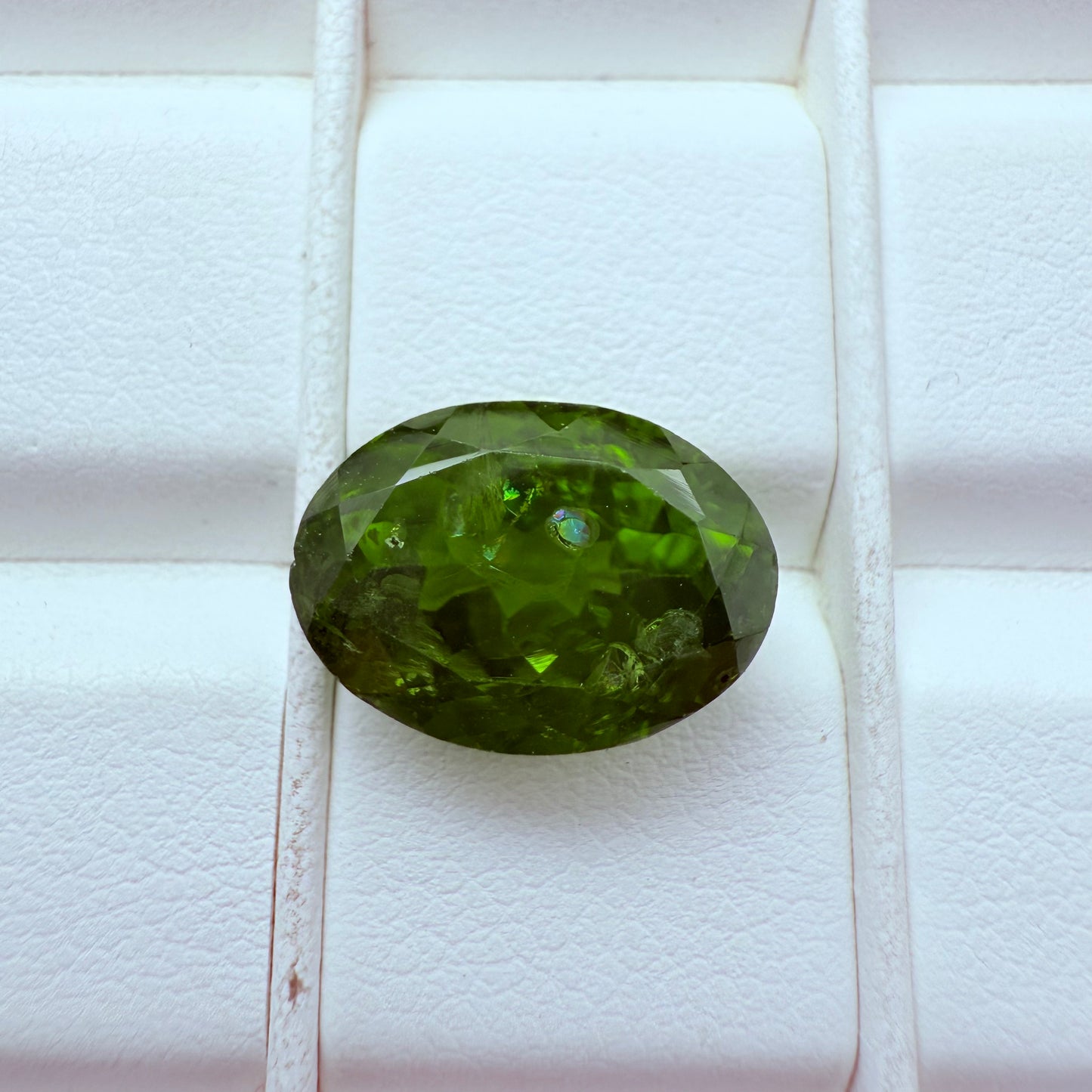 Peridot 14x10mm