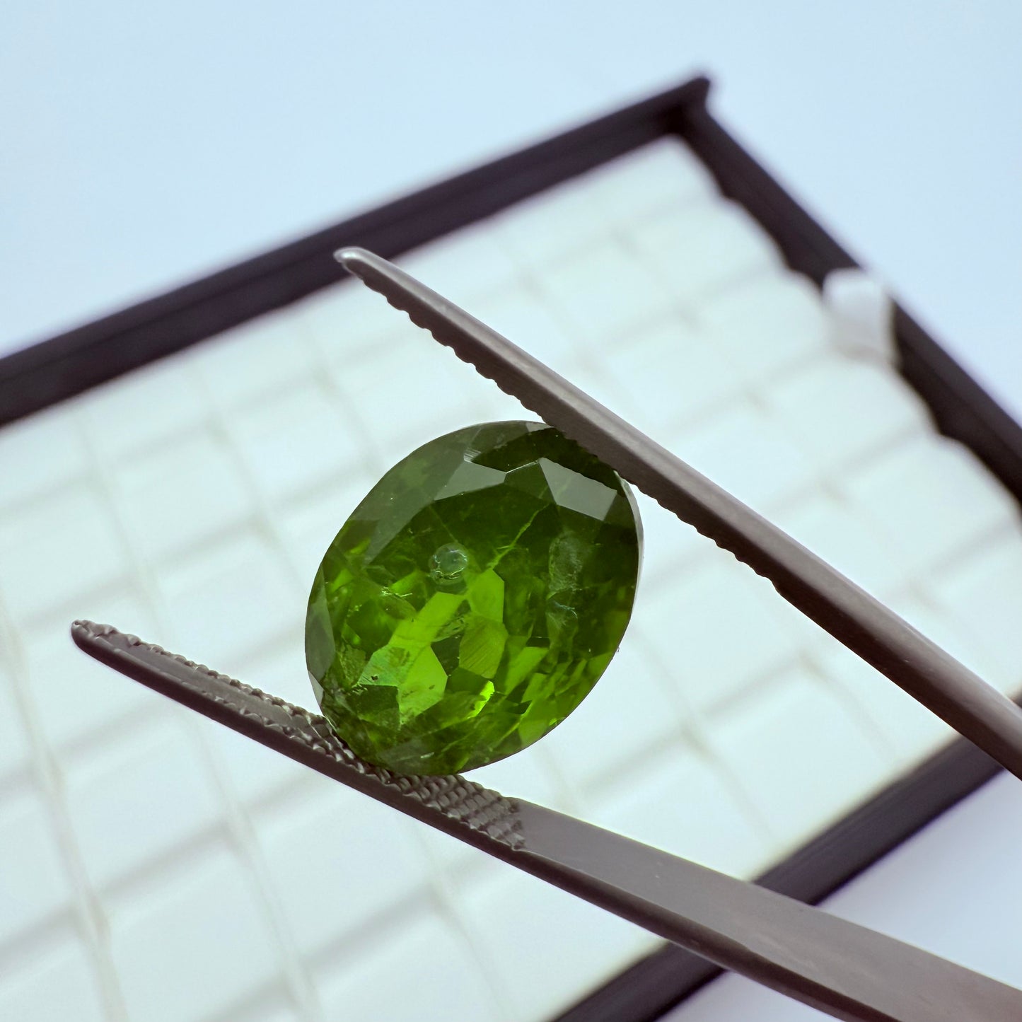 Peridot 14x10mm