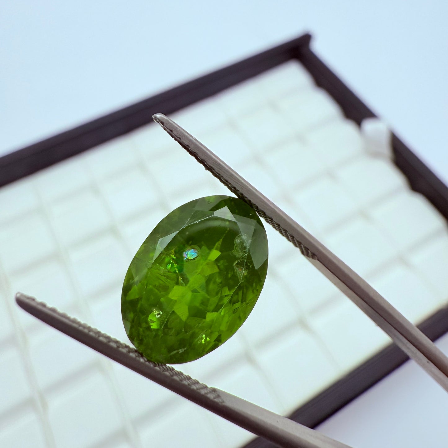 Peridot 14x10mm