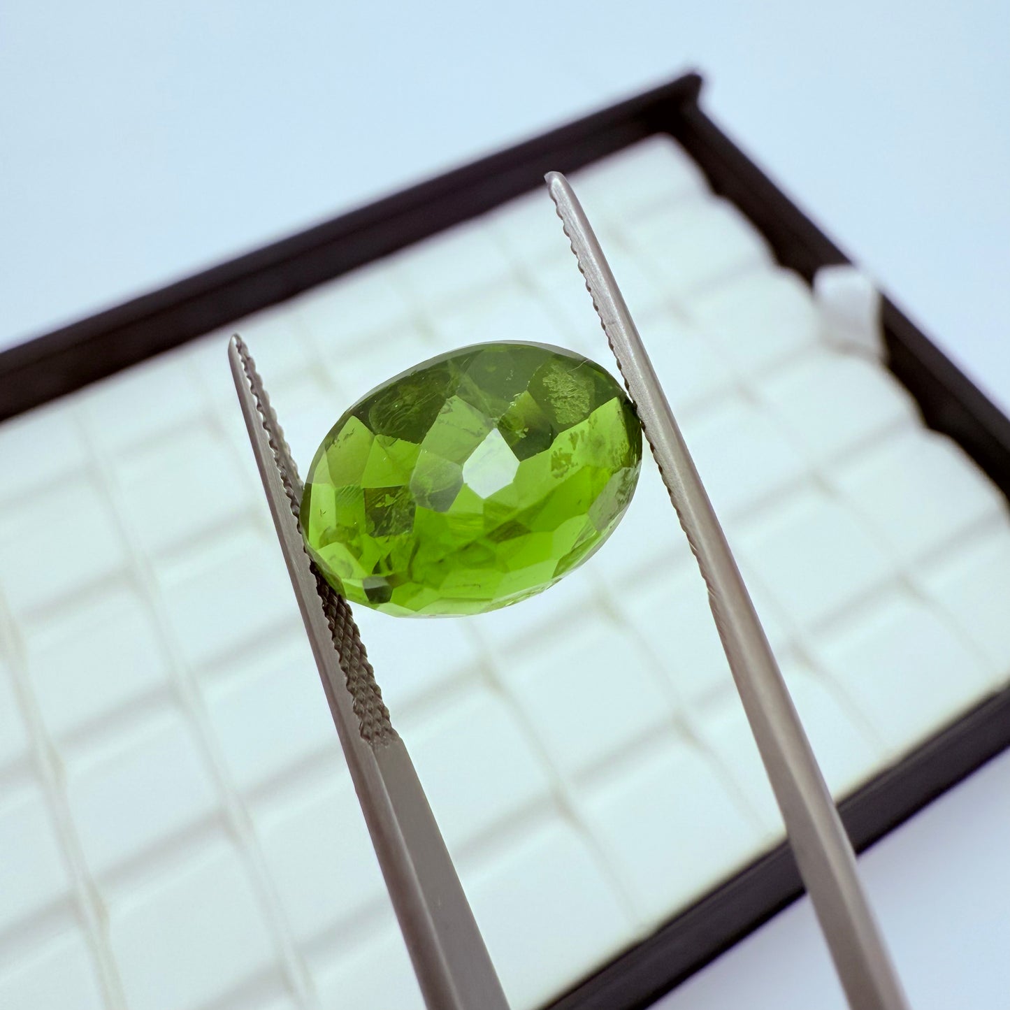 Peridot 14x10mm
