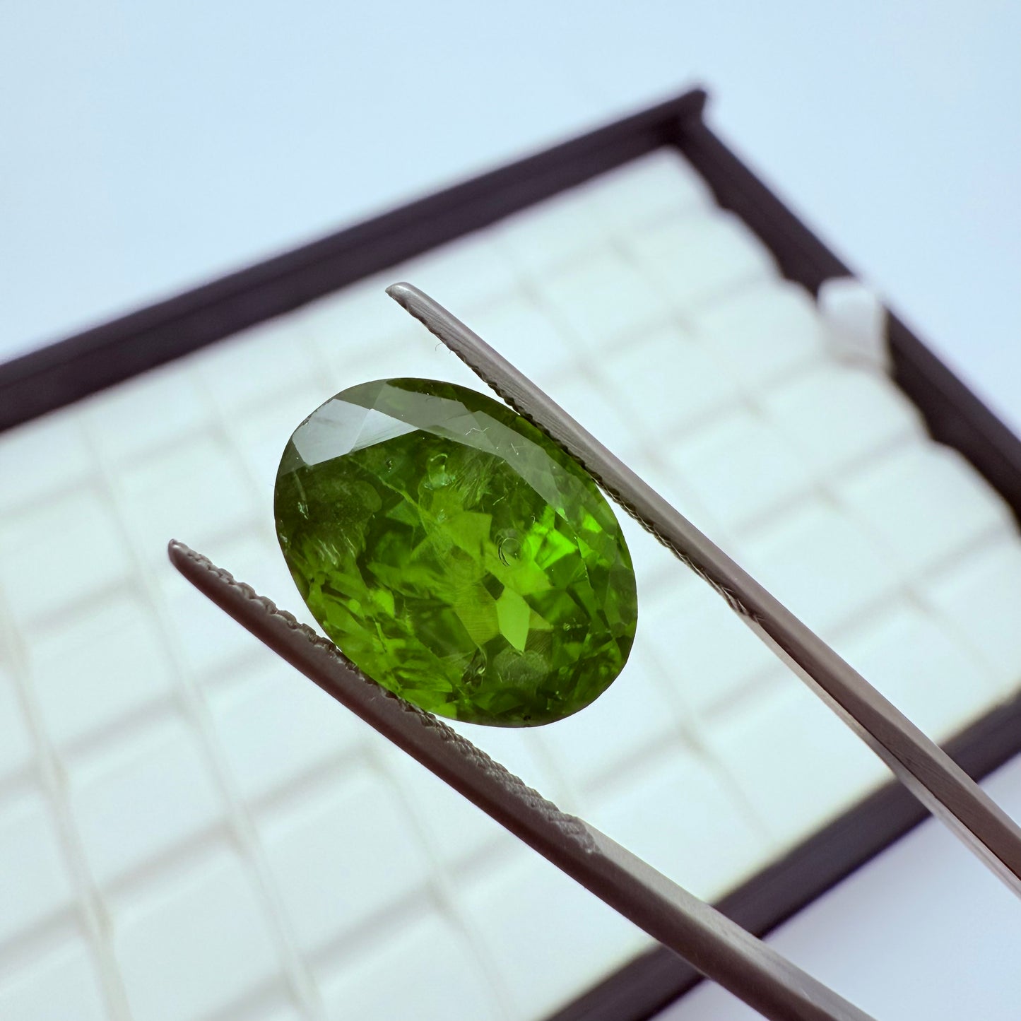 Peridot 14x10mm