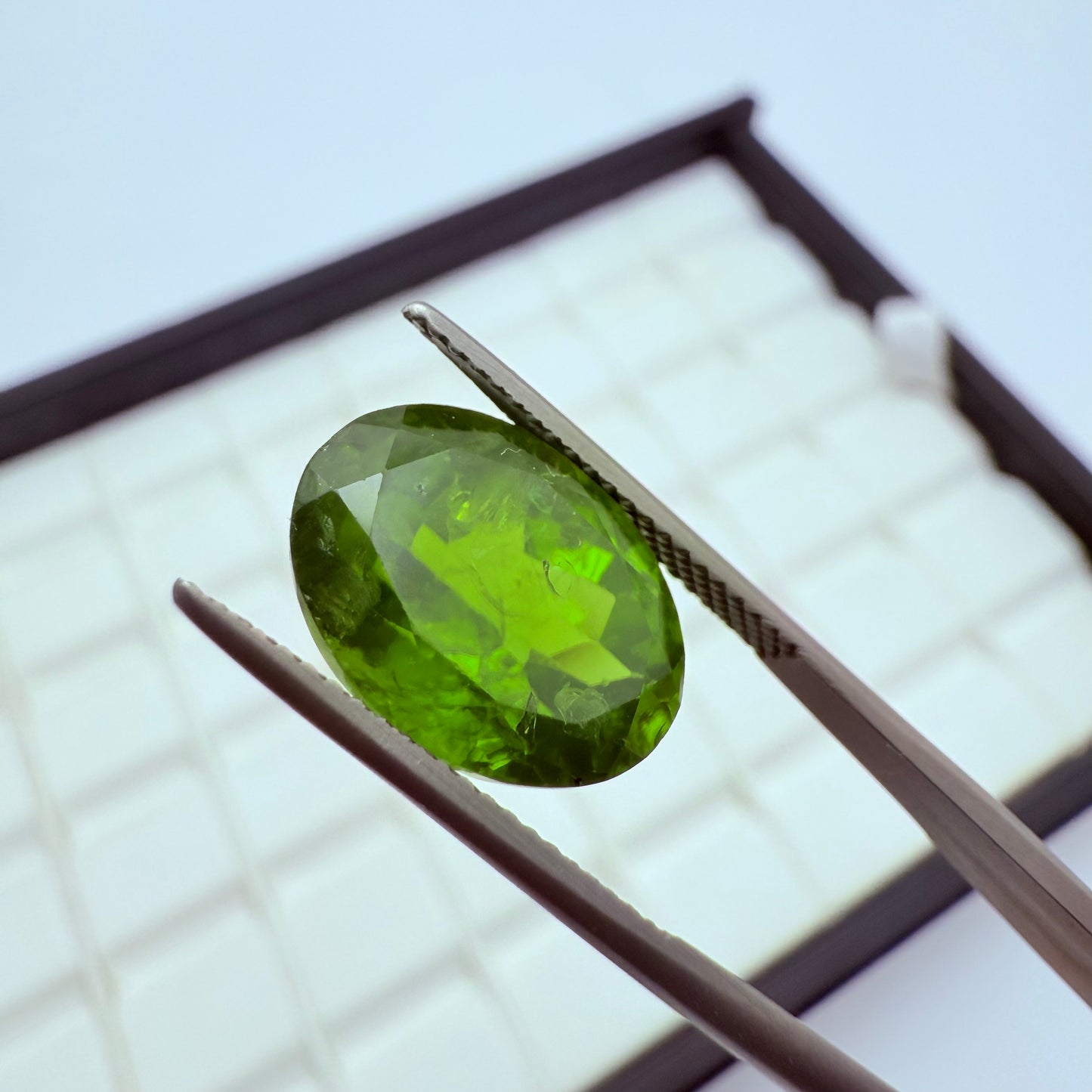 Peridot 14x10mm