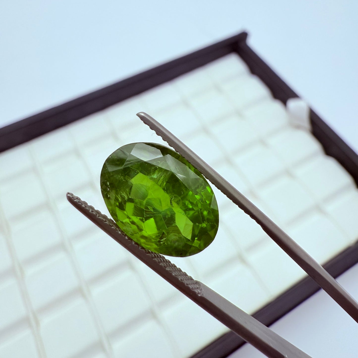 Peridot 14x10mm