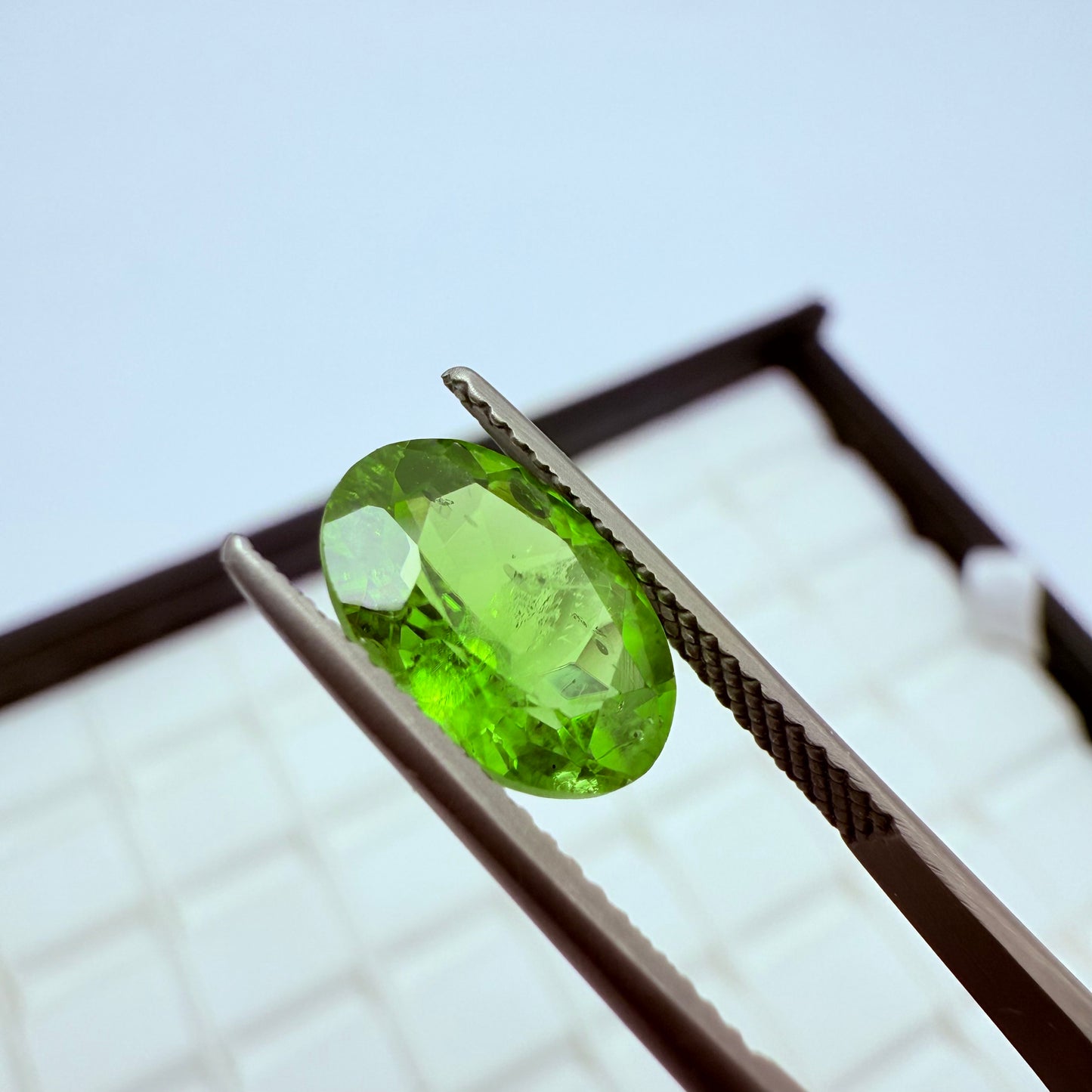 Peridot 11x7.5mm