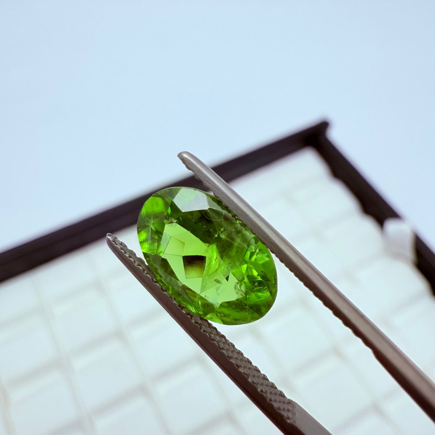Peridot 11x7.5mm
