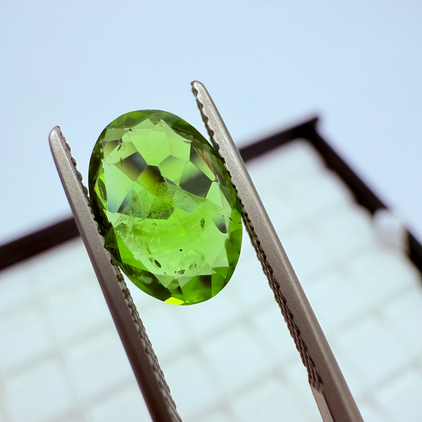 Peridot 11x7.5mm