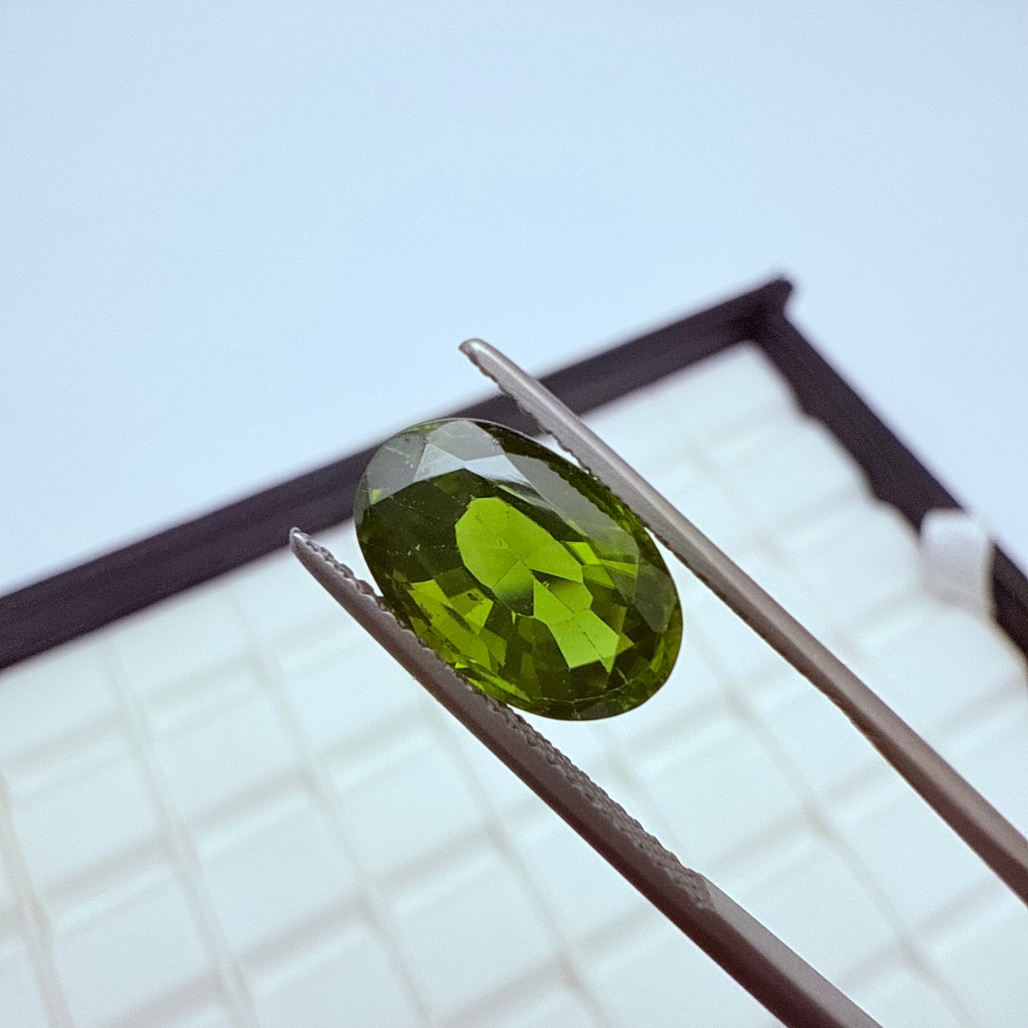 Peridot 12x8mm