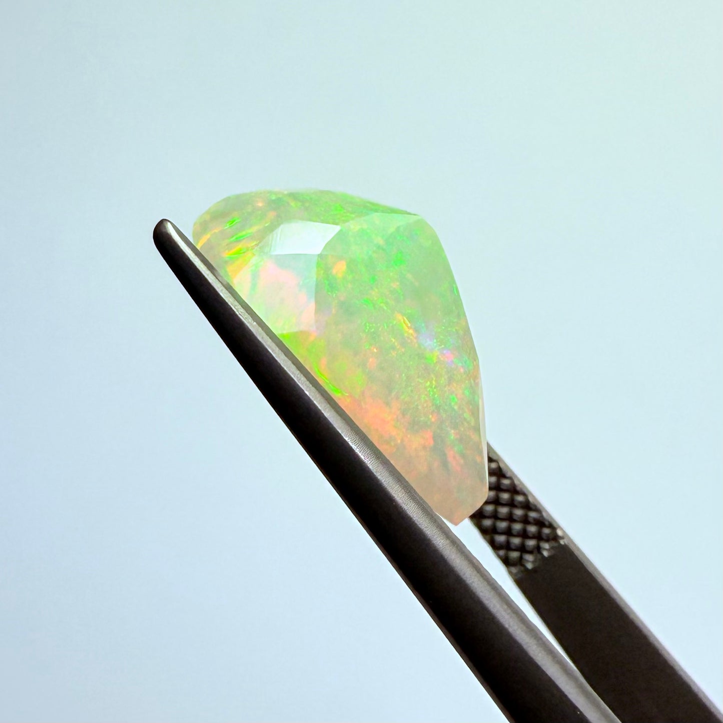 Opal faceted Ethiopia 14x10mm