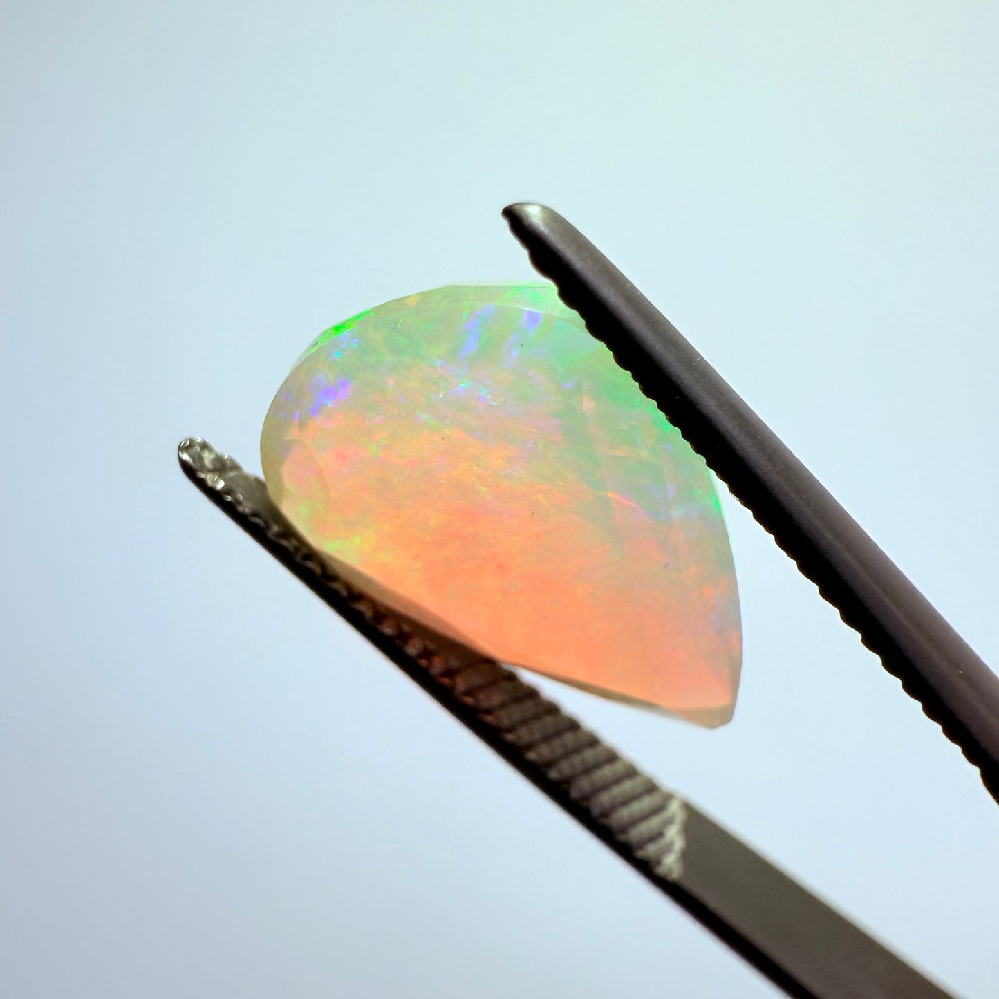 Opal faceted Ethiopia 14x10mm