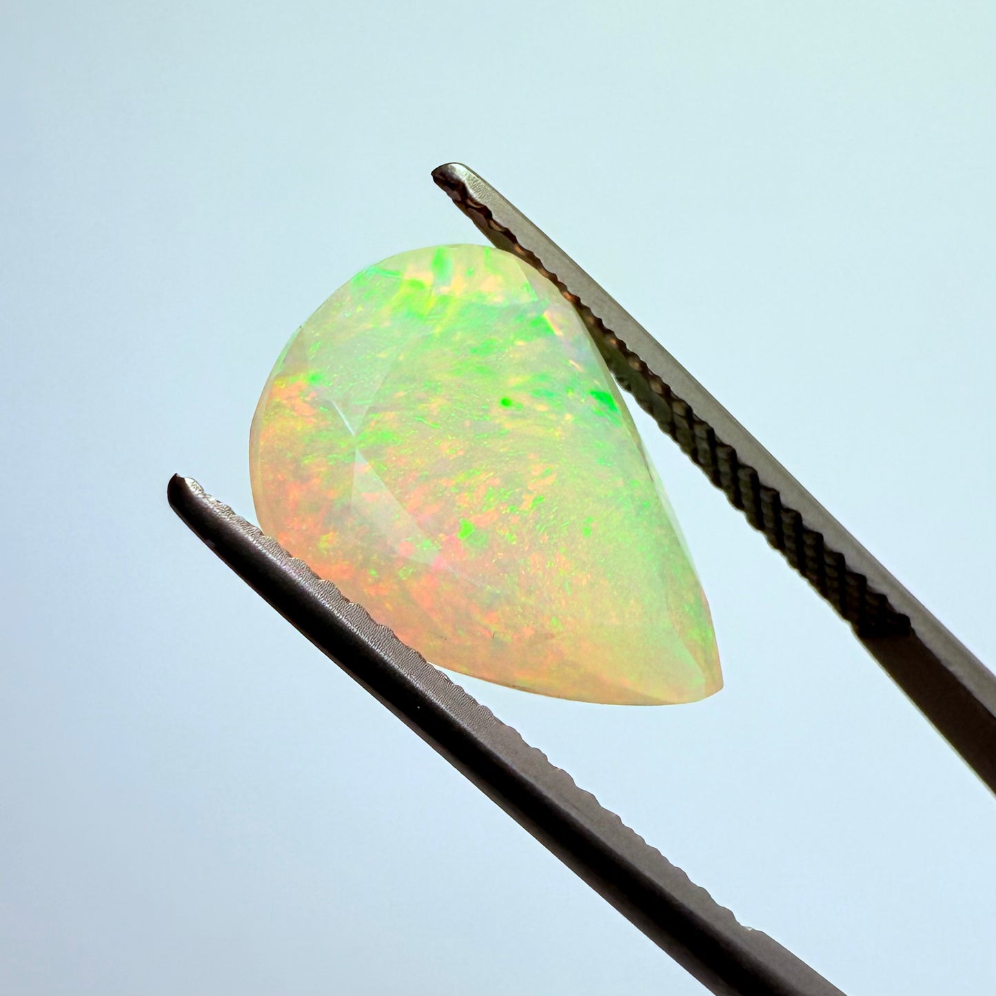 Opal faceted Ethiopia 14x10mm