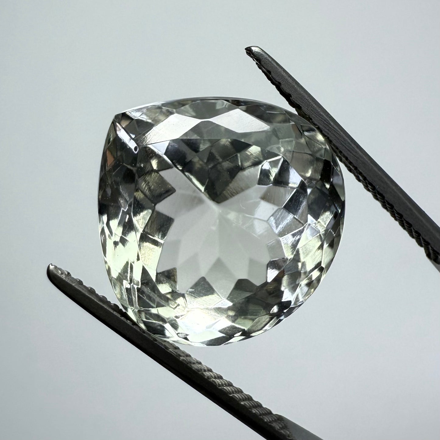 Champagne Morganite 15x15mm