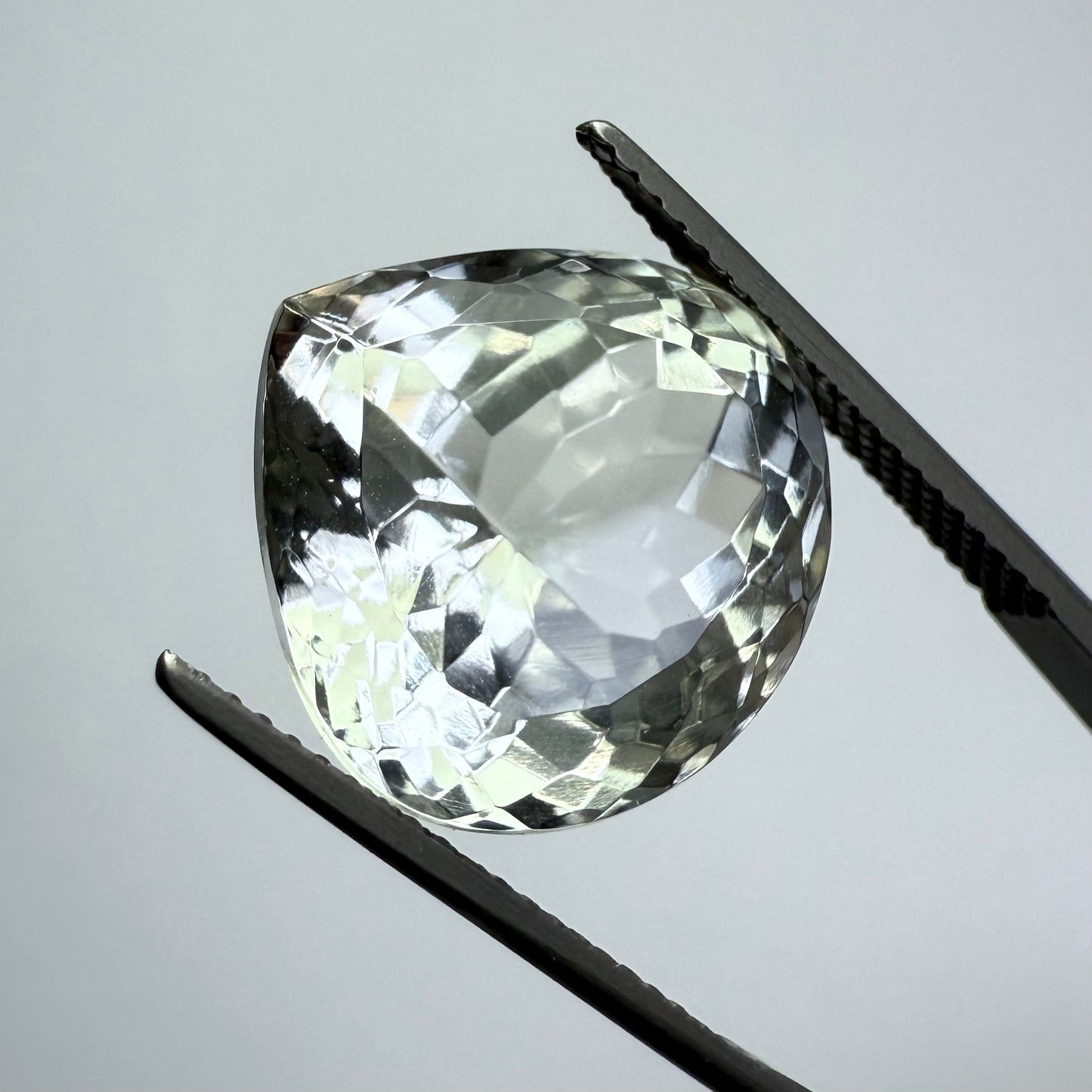 Champagne Morganite 15x15mm