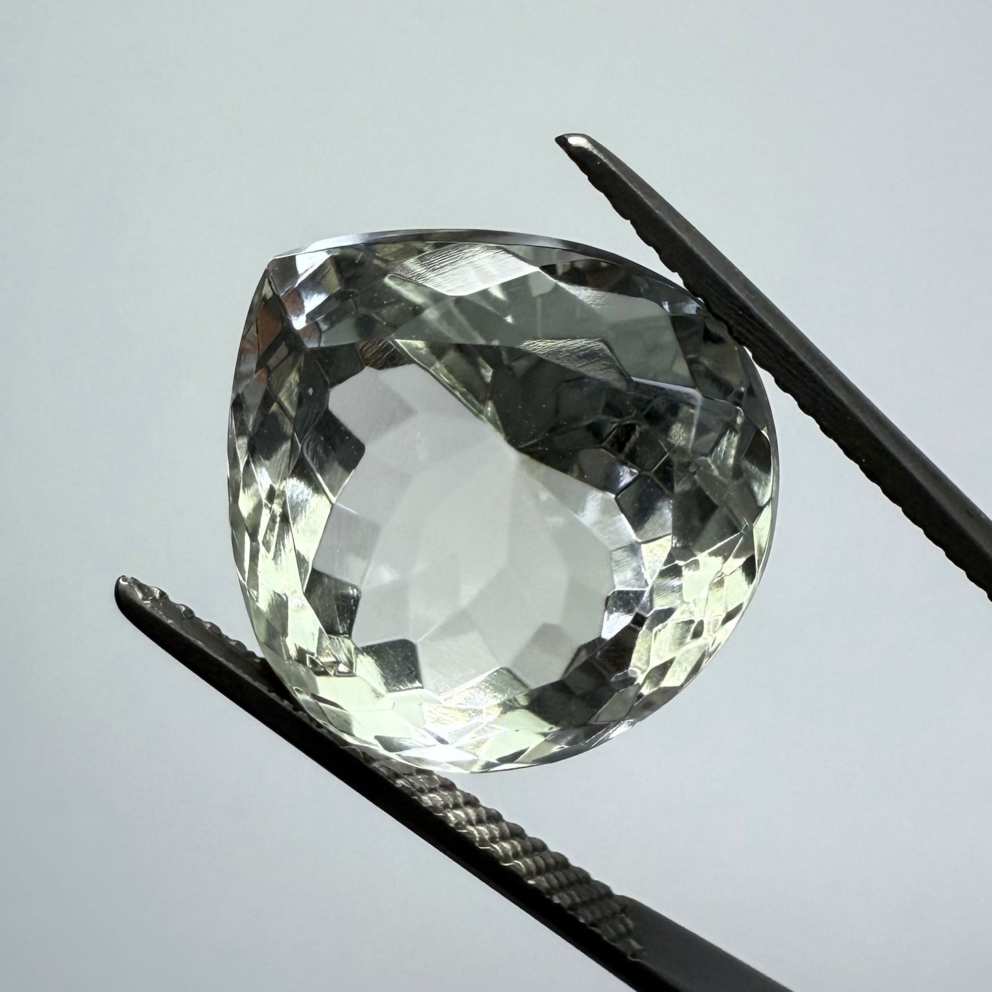 Champagne Morganite 15x15mm