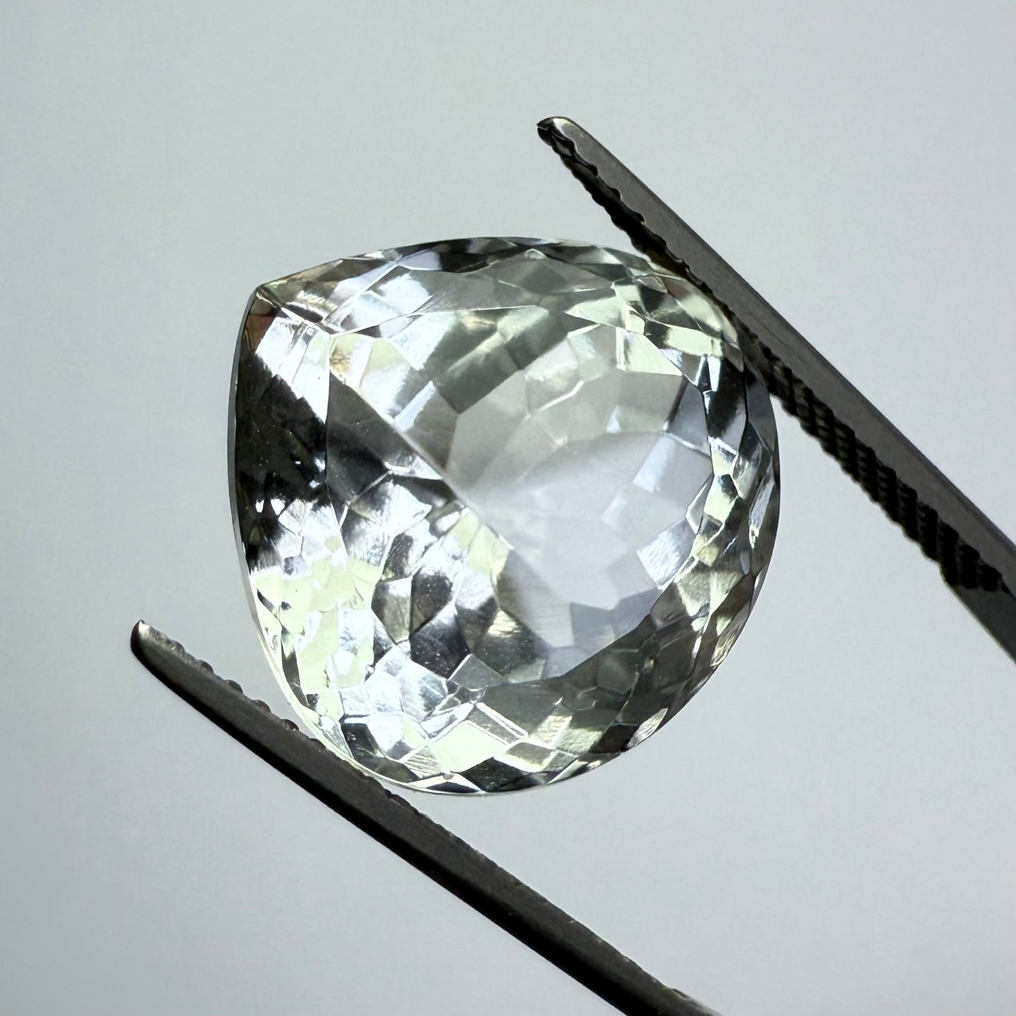 Champagne Morganite 15x15mm