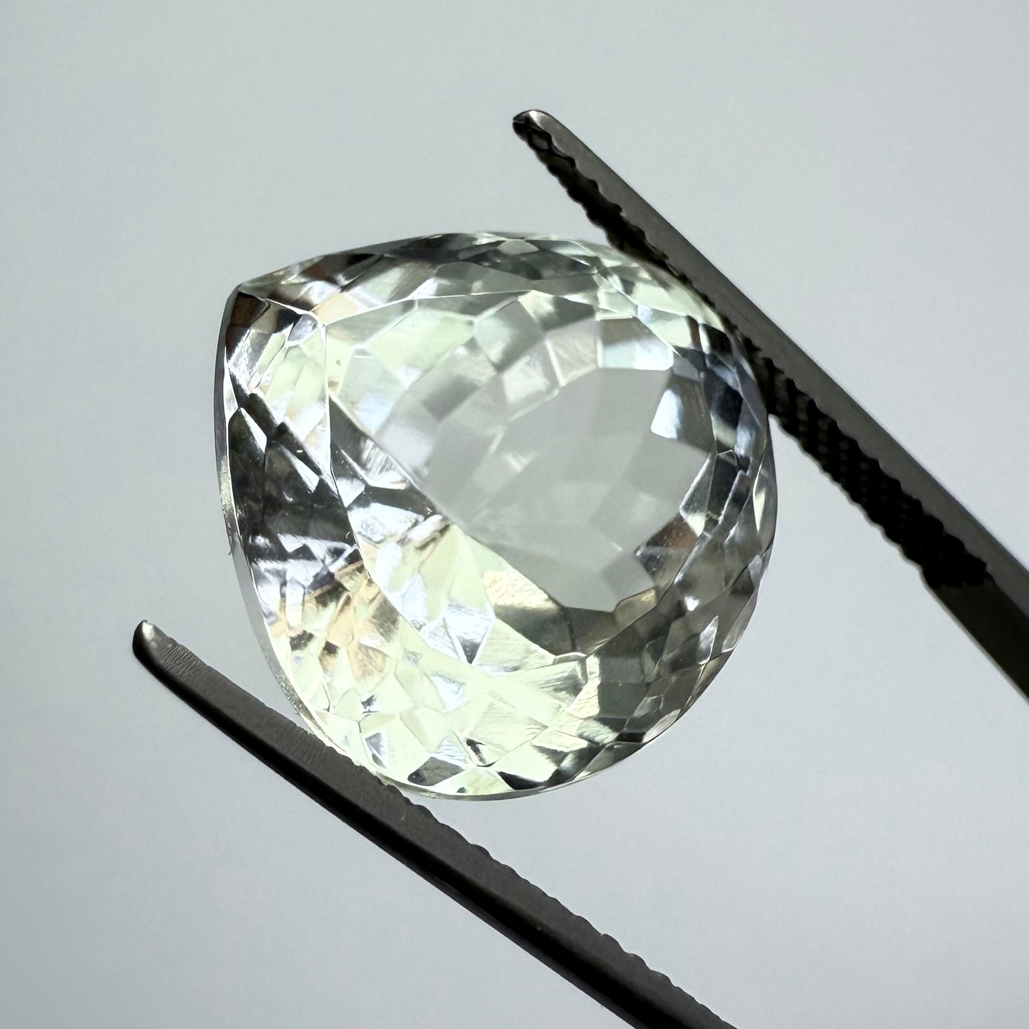 Champagne Morganite 15x15mm