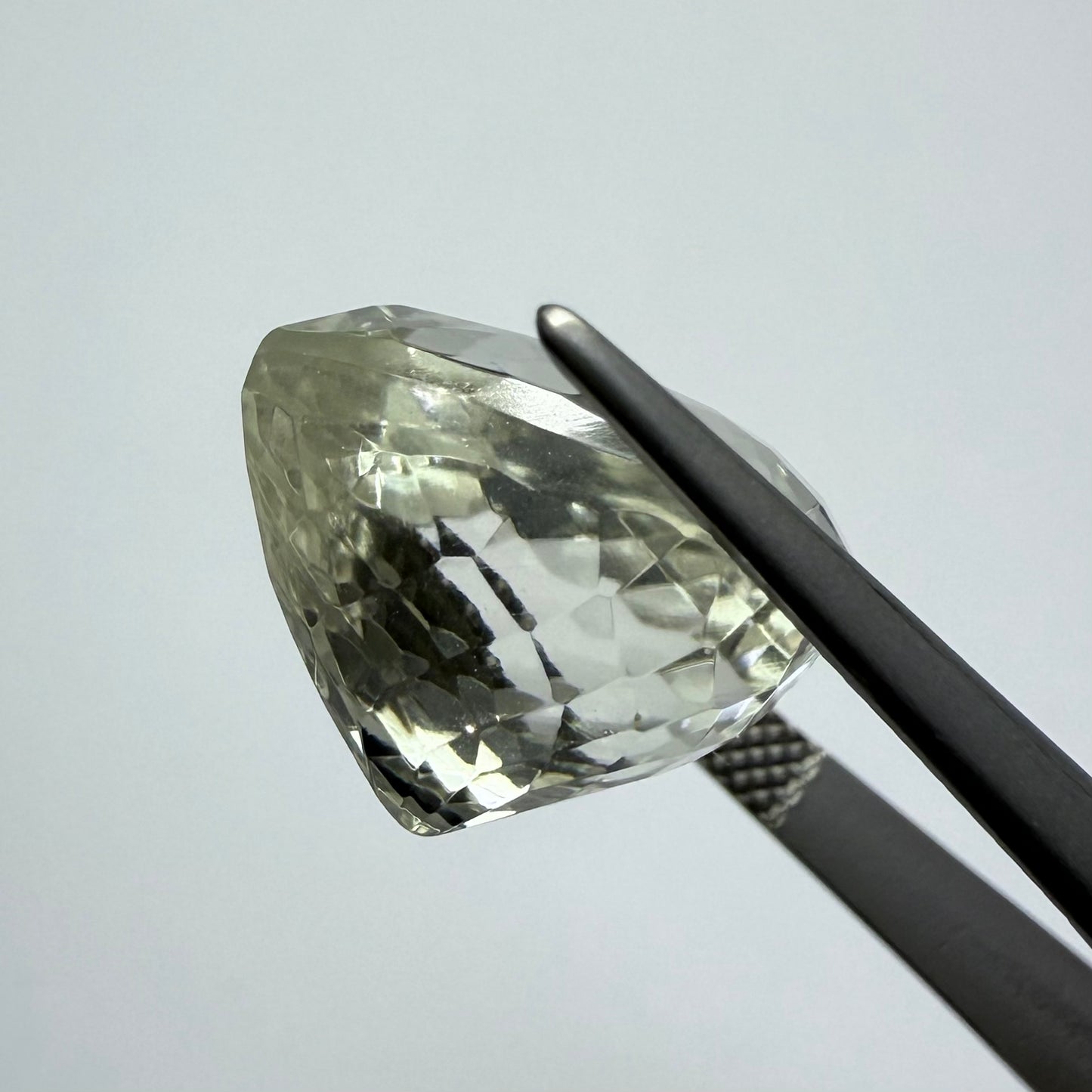 Champagne Morganite 15x15mm