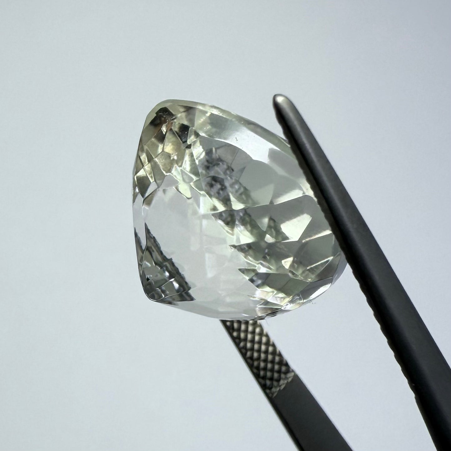 Champagne Morganite 15x15mm