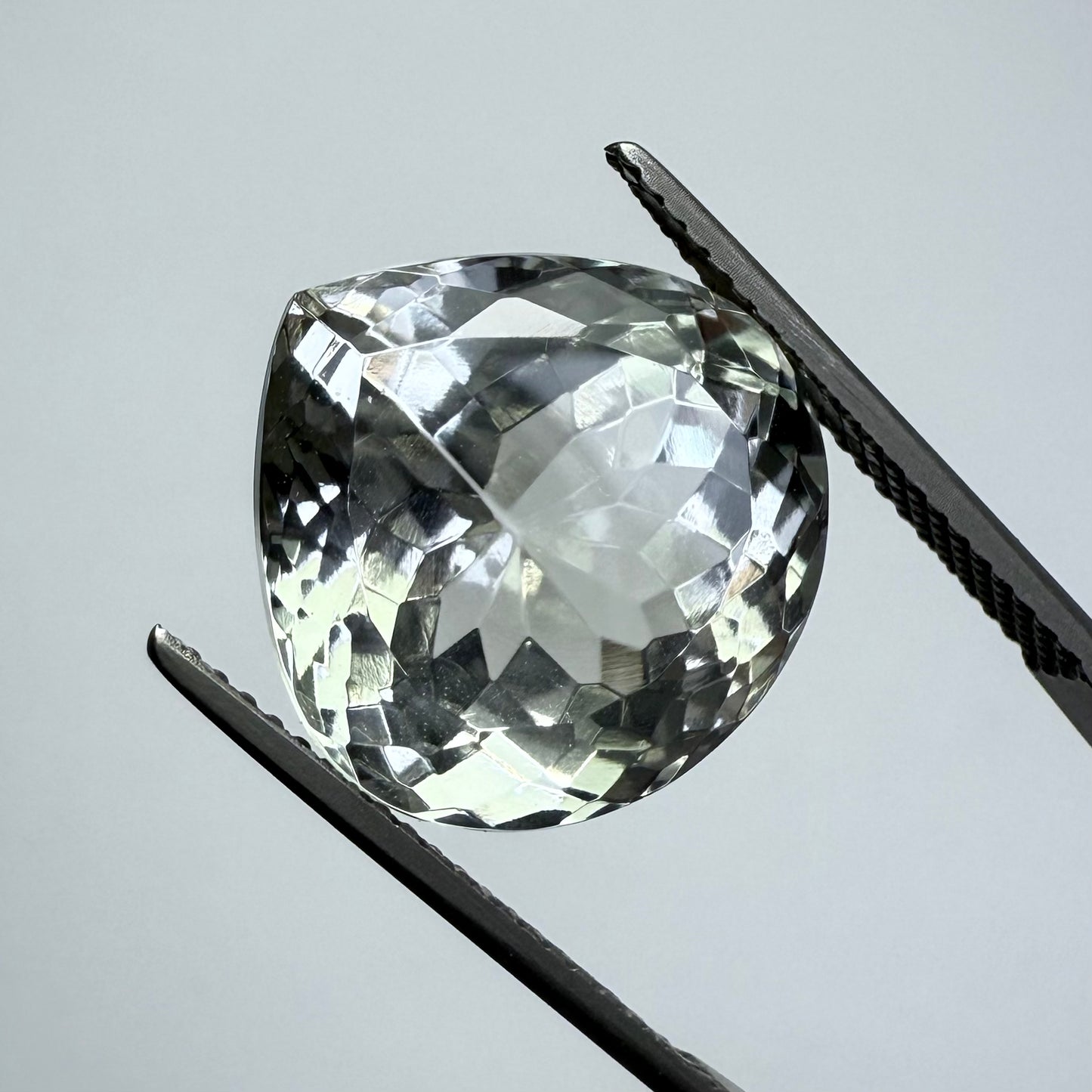 Champagne Morganite 15x15mm