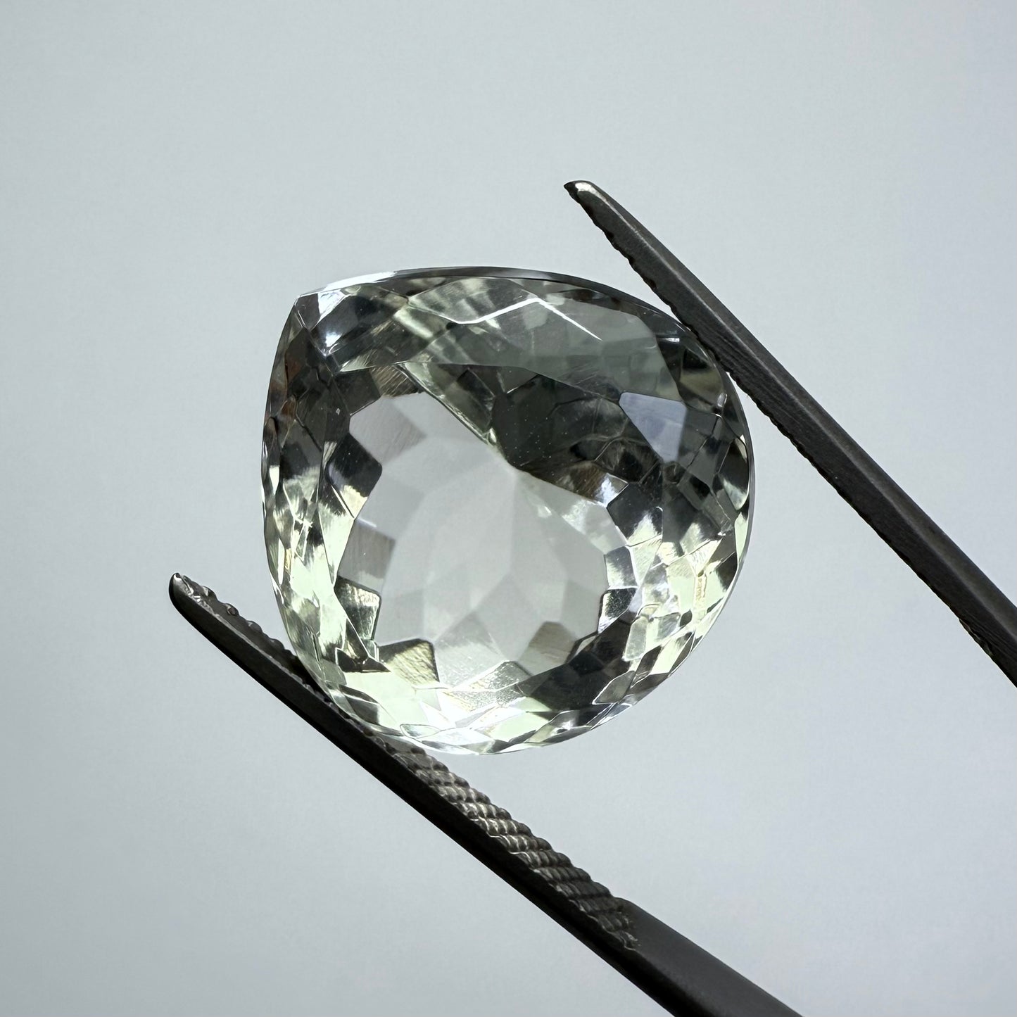 Champagne Morganite 15x15mm