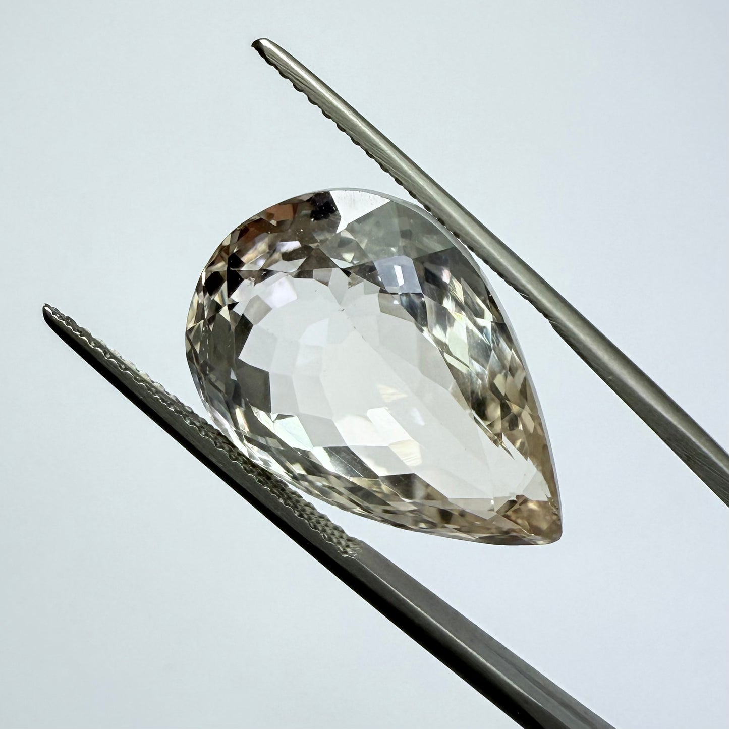 Champagne Morganite 20x14mm